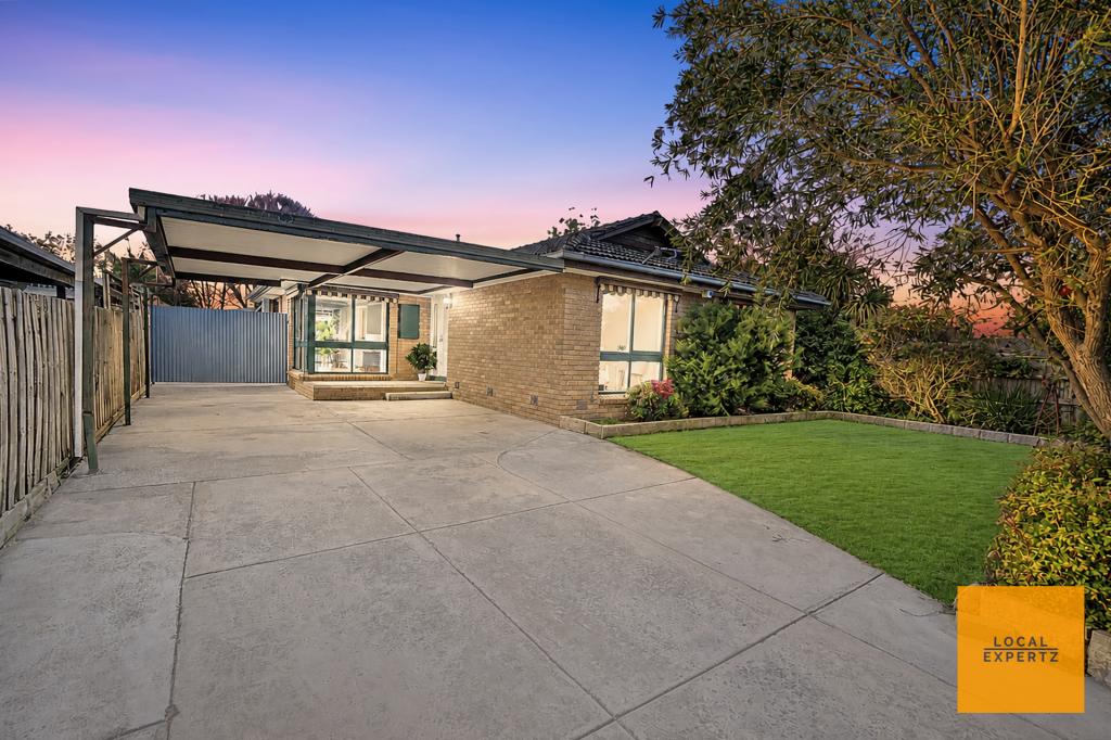 16 BENNETT ST, MELTON SOUTH, VIC 3338