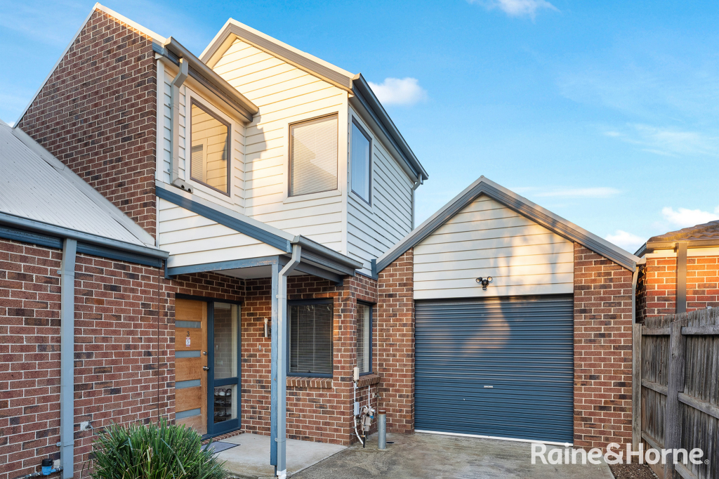 3/12 EMILY ST, ST ALBANS, VIC 3021