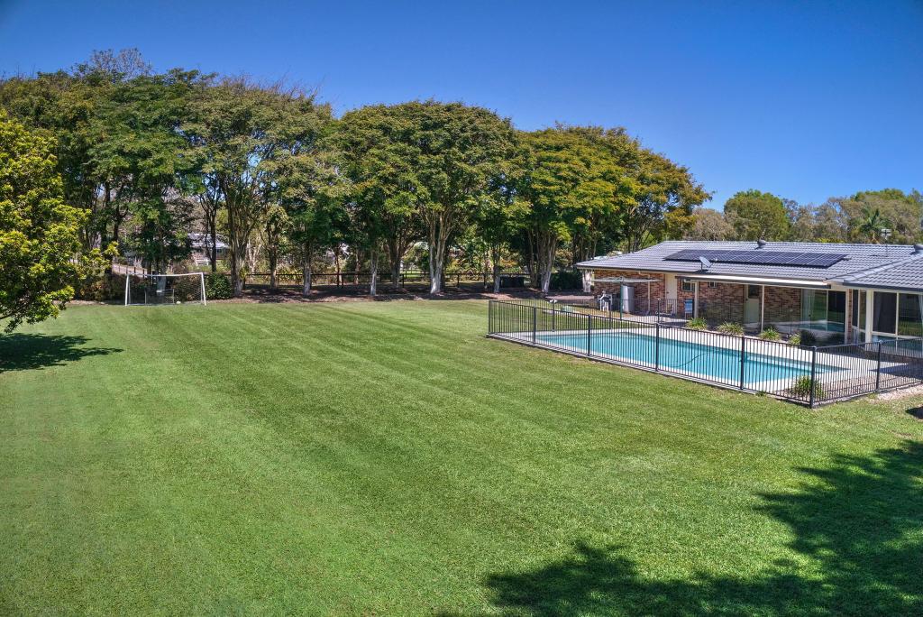 13 Forsyth Pl, Mooloolah Valley, QLD 4553