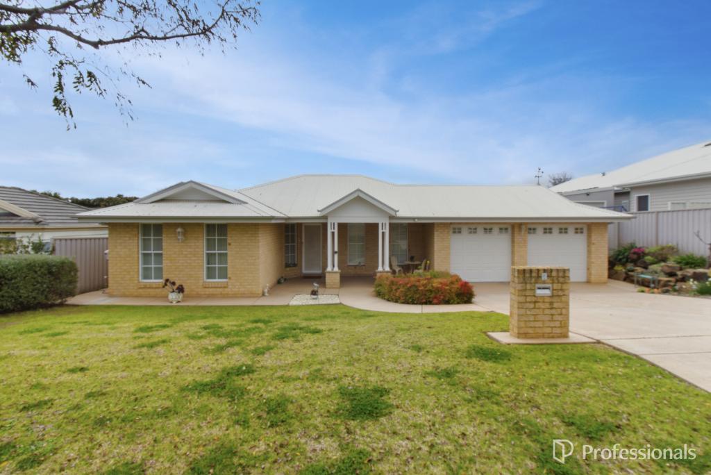 5 Werribee Rd, Bourkelands, NSW 2650