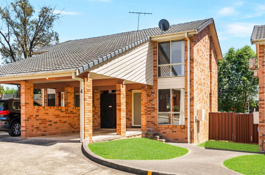 4/6 LAMBERT PL, LEUMEAH, NSW 2560