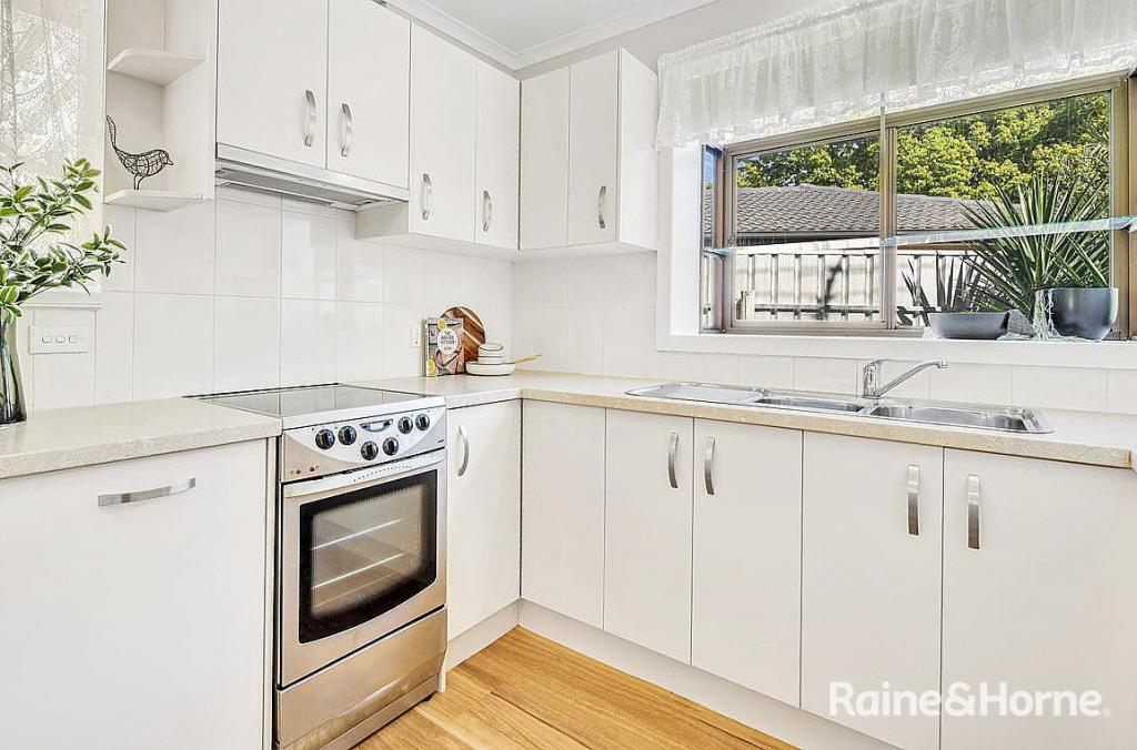 18 Marie Ave, Morphett Vale, SA 5162