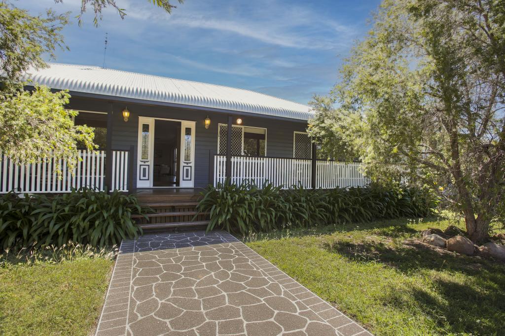 11 Aland St, Charters Towers City, QLD 4820