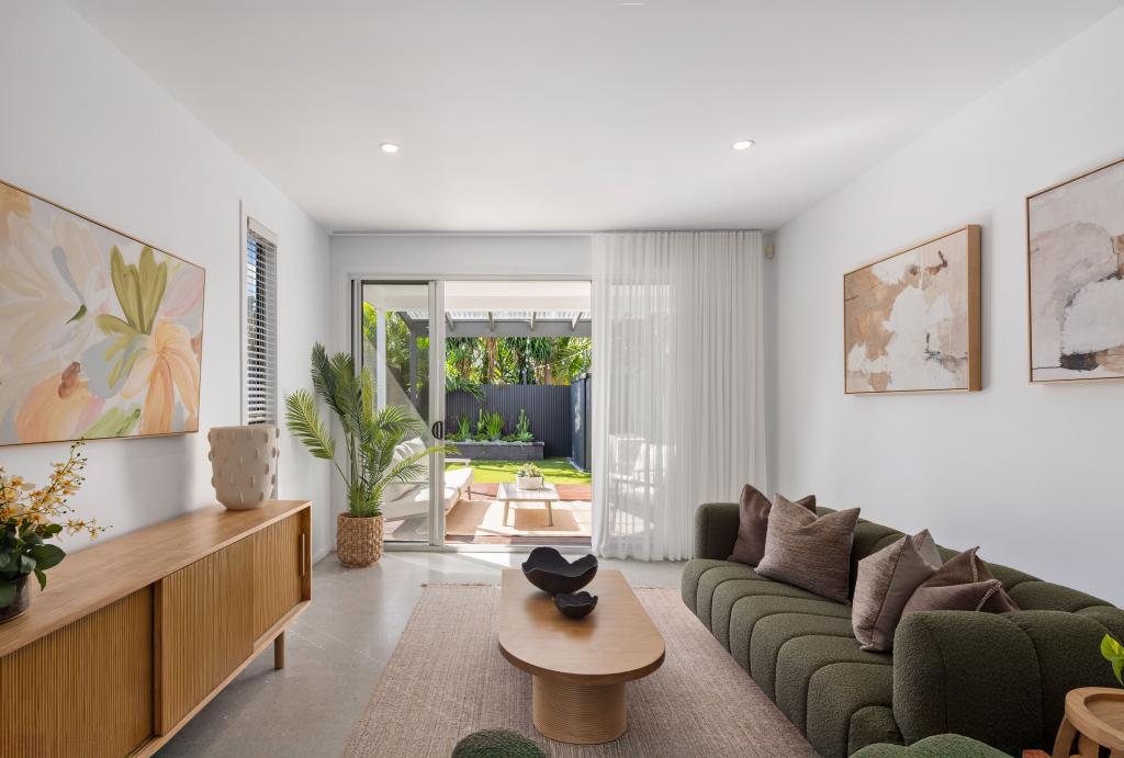 1/21 Chainey Ave, Miami, QLD 4220