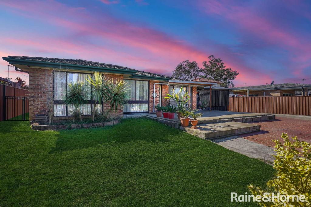 40 Mulligan St, Bossley Park, NSW 2176