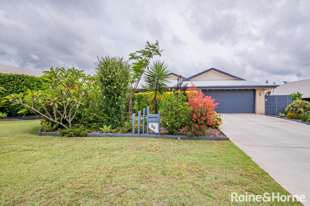 30 Hillview Pde, Kingaroy, QLD 4610
