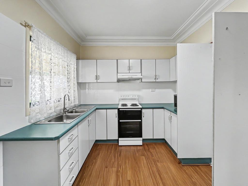 22 Denise St, Lake Heights, NSW 2502