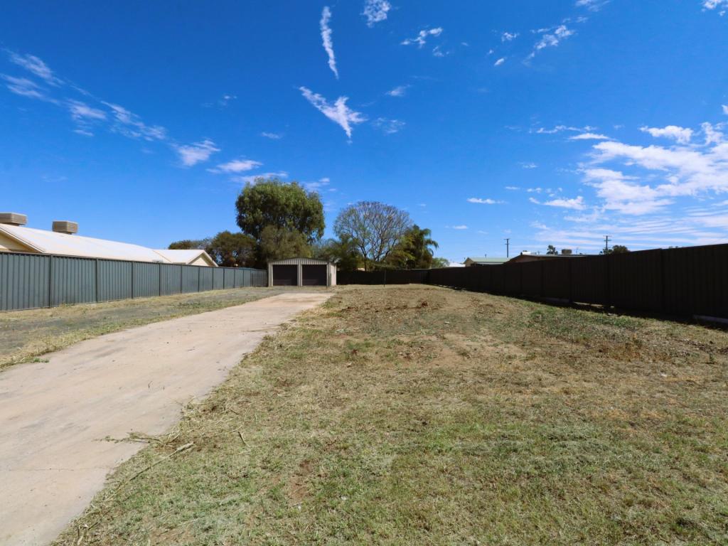 37 Jackson St, Roma, QLD 4455