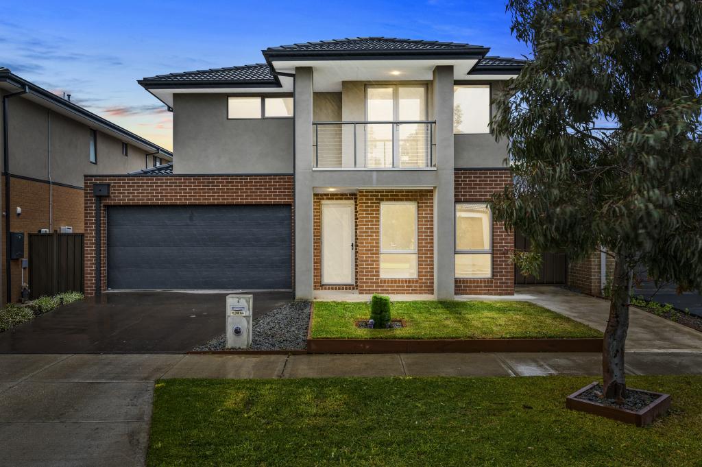 8 Sapphire Rd, Cobblebank, VIC 3338