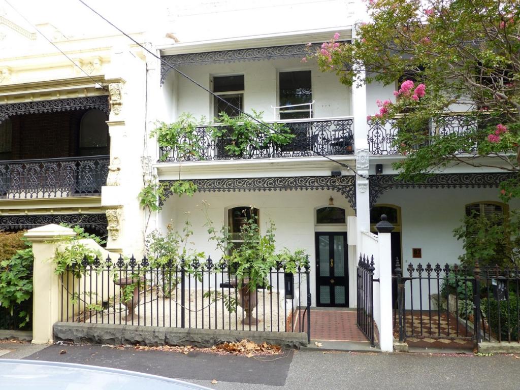 1/85 Park Dr, Parkville, VIC 3052