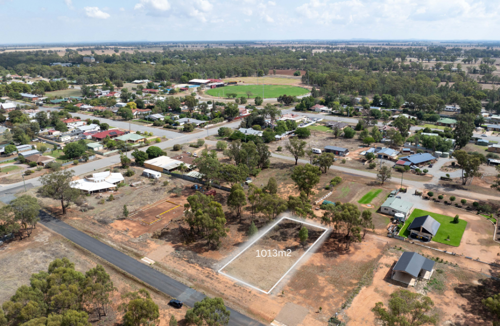 76 Loch St, Ganmain, NSW 2702