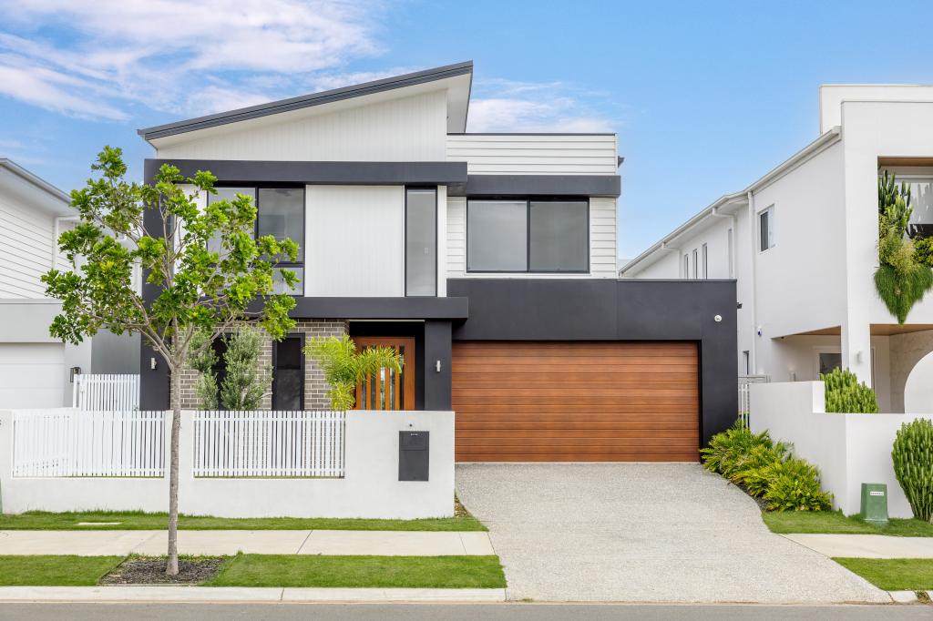 144 Coolum Pde, Newport, QLD 4020