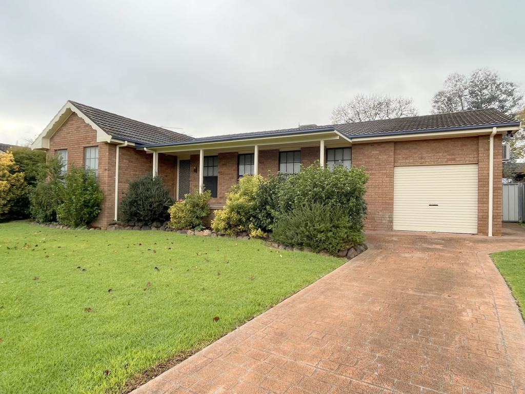 29 Kibbler St, Cowra, NSW 2794