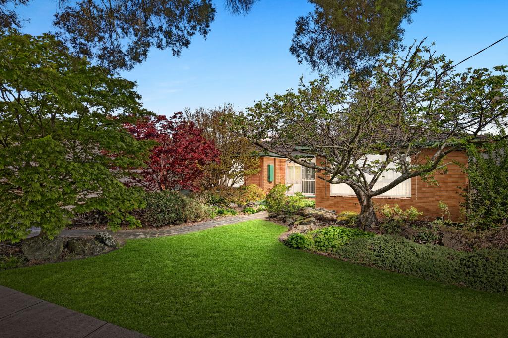 14 Loch St, Kilsyth, VIC 3137