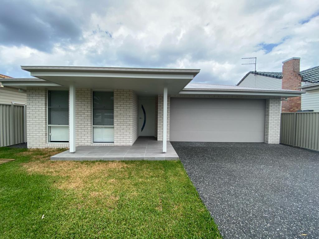 24 Breckenridge St, Forster, NSW 2428