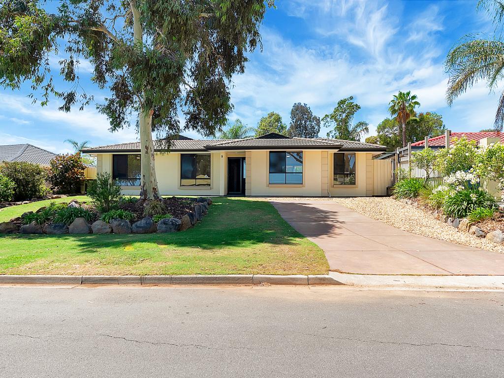 9 BOGAN RD, HILLBANK, SA 5112