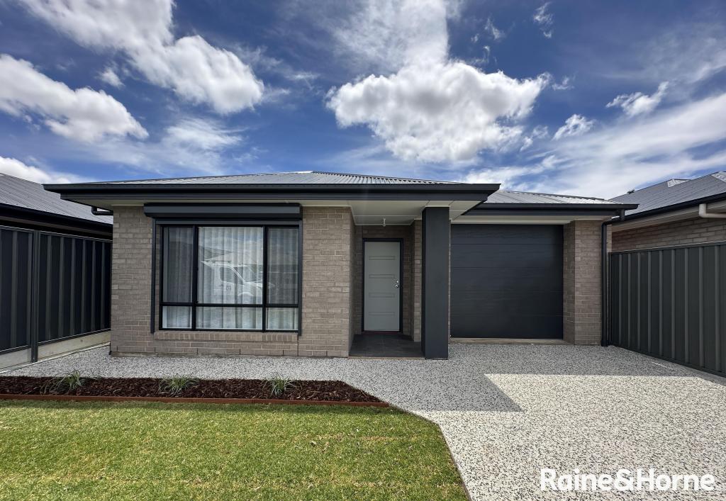 5 Michelino St, Munno Para Downs, SA 5115