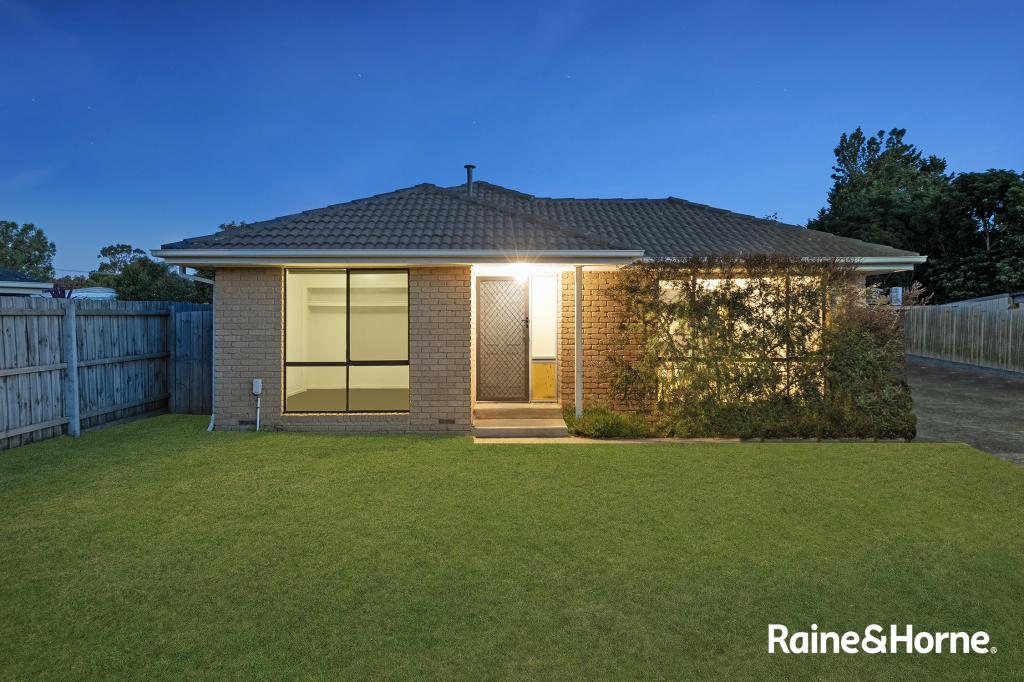 1/12 Bundjil Ct, Cranbourne, VIC 3977