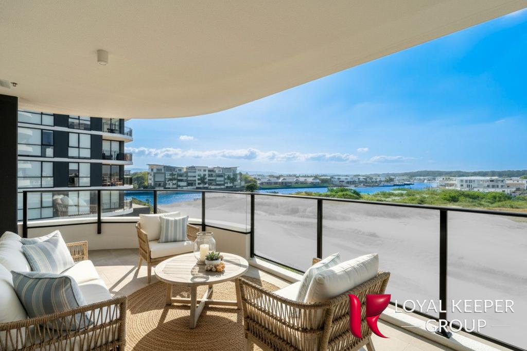 2301/10 SICKLE AVE, HOPE ISLAND, QLD 4212