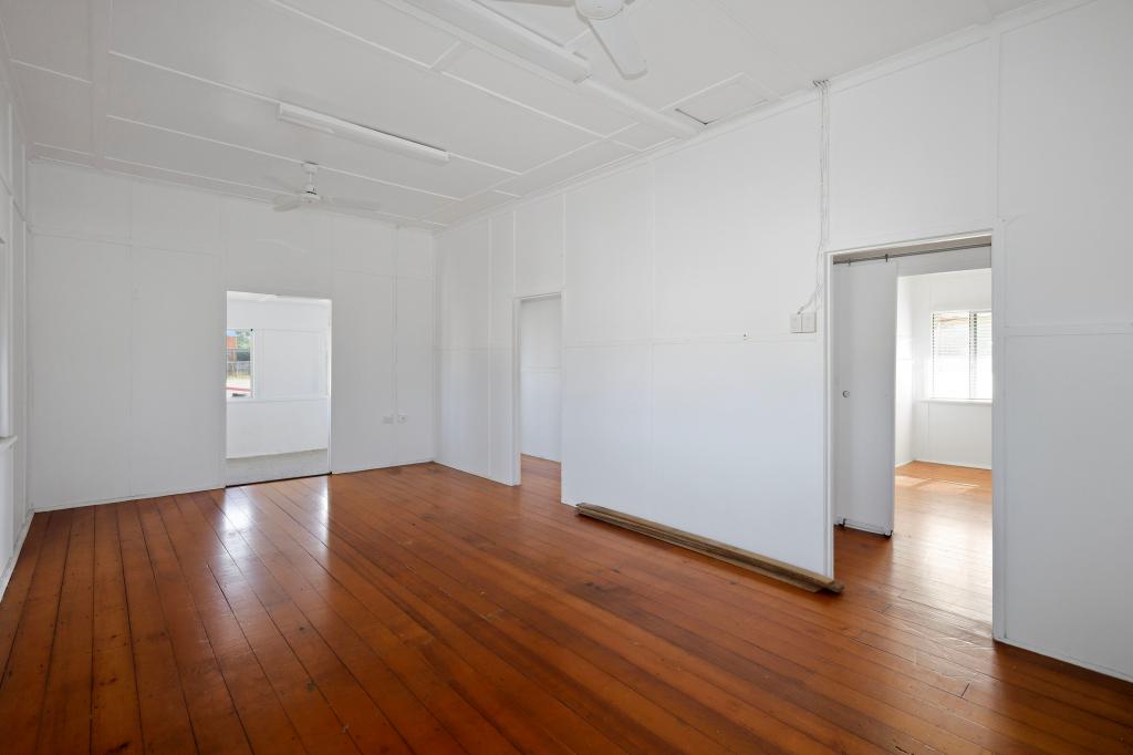 28 Central St, Sarina, QLD 4737