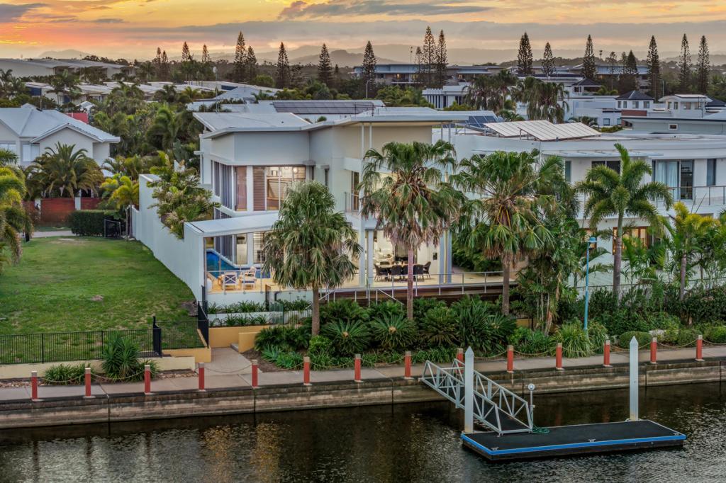 9 St Lucia Cres, Parrearra, QLD 4575