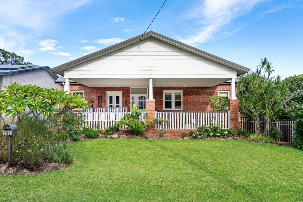 205 Pollock Ave, Wyong, NSW 2259