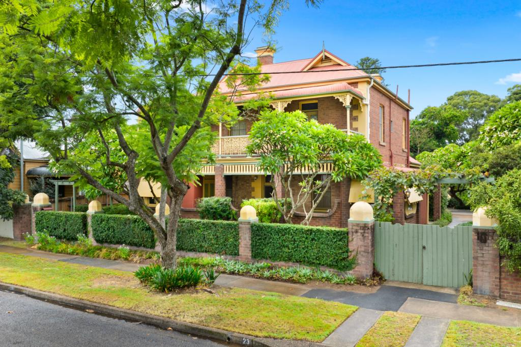 23 Roxburgh St, Lorn, NSW 2320