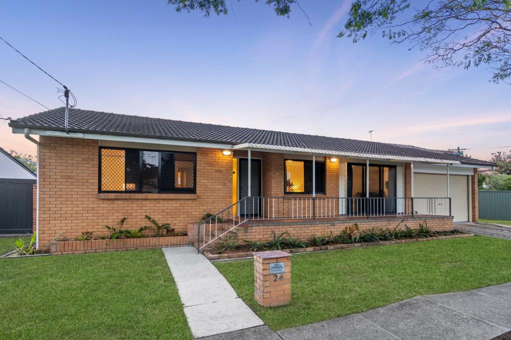 24 BEDSER ST, MACGREGOR, QLD 4109