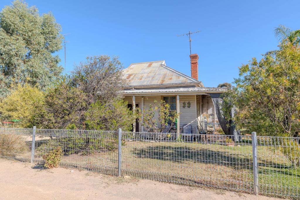 15 Railway Tce, Ouyen, VIC 3490