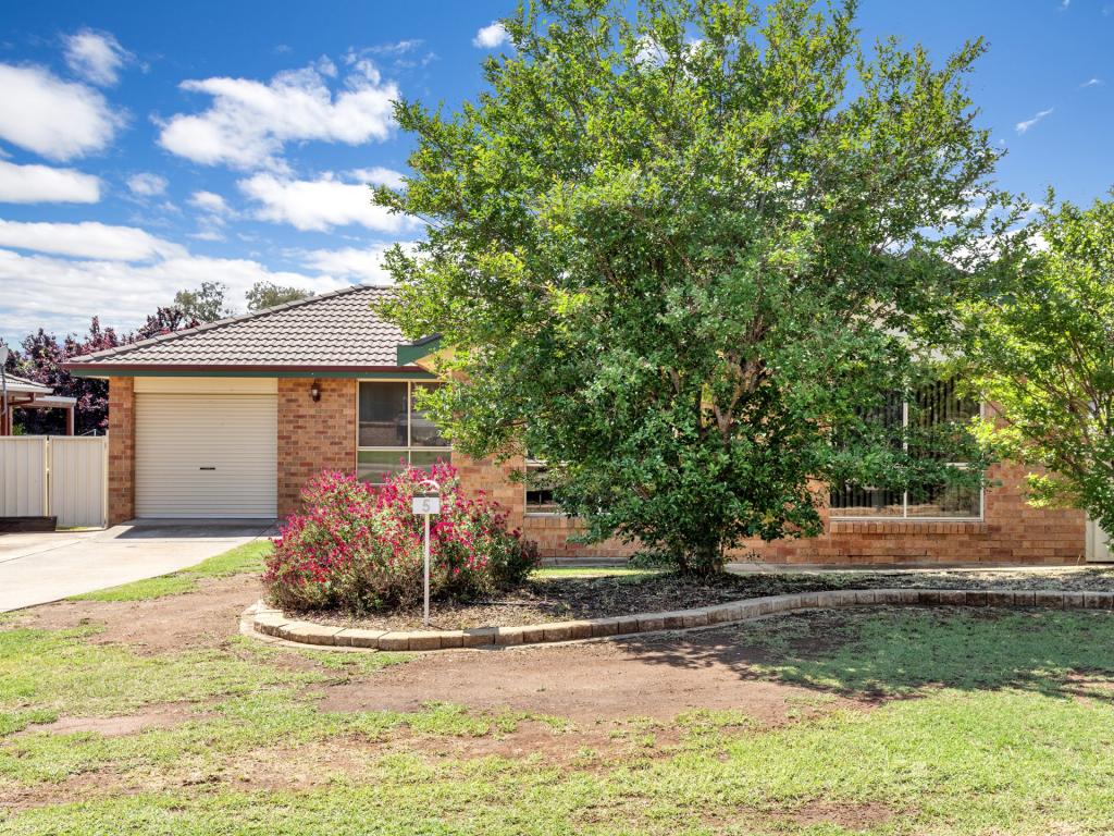 5 Giles Pl, Westdale, NSW 2340