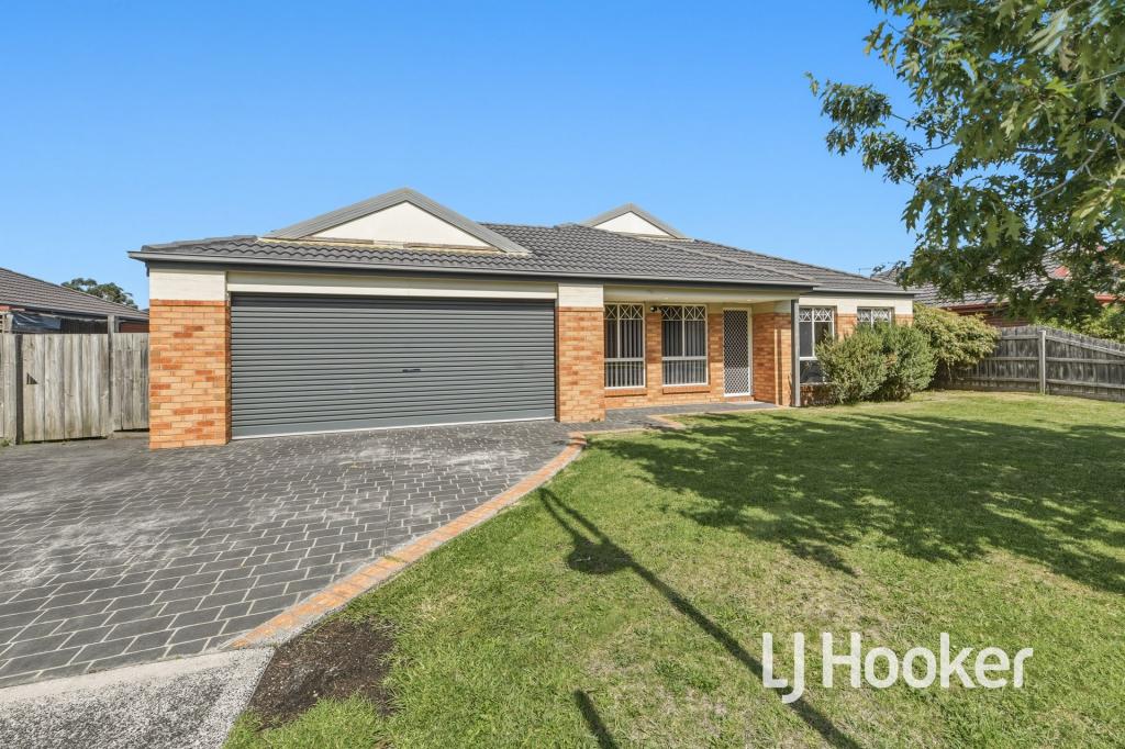32 Storey Dr, Pakenham, VIC 3810