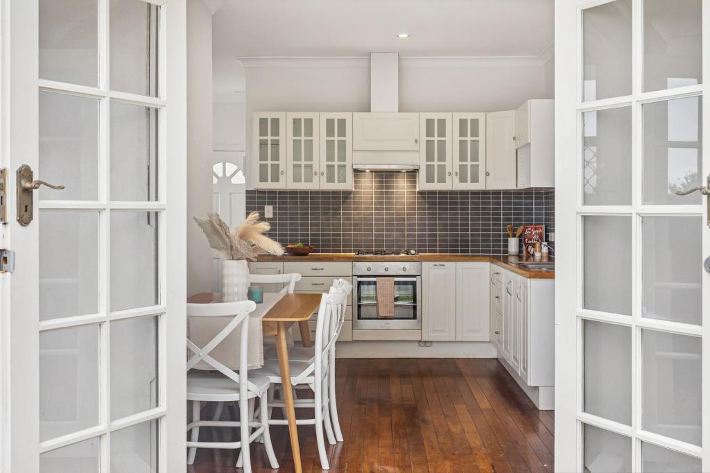 38 Redmond Rd, Hamilton Hill, WA 6163