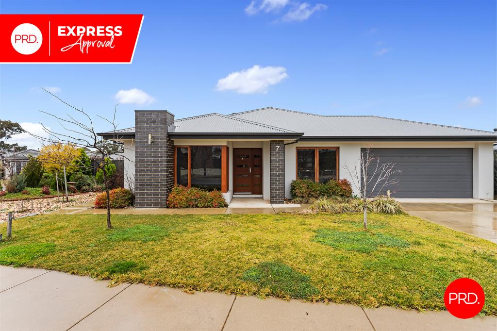 7 WINDMILL ST, HUNTLY, VIC 3551