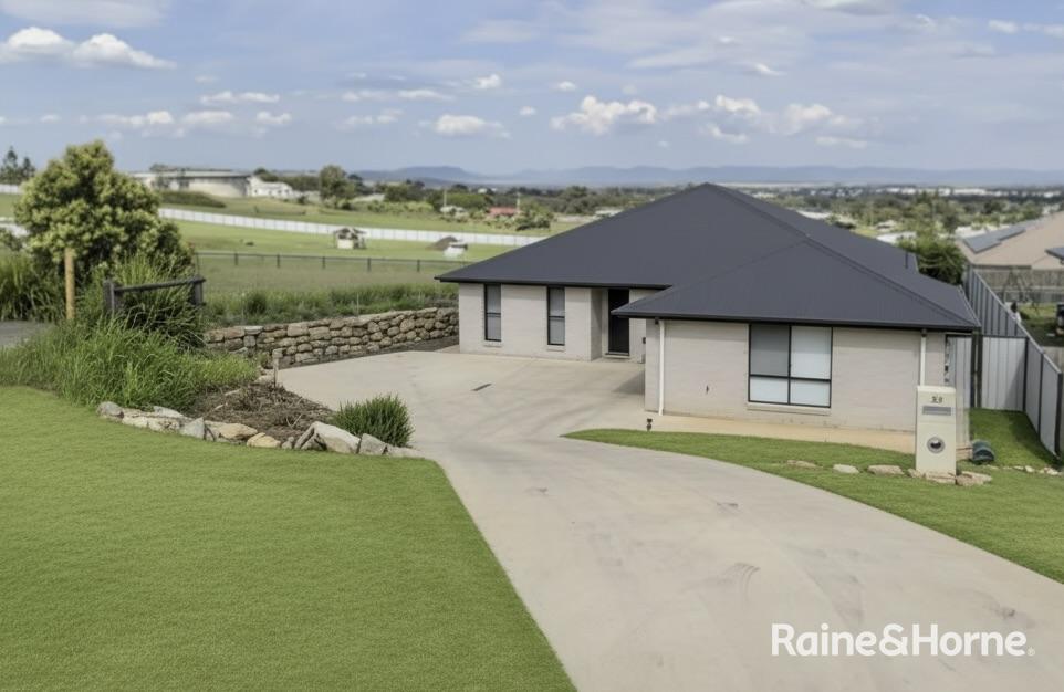 36 Chant Dr, Rosenthal Heights, QLD 4370