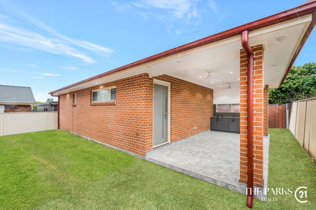 80a Roland St, Bossley Park, NSW 2176