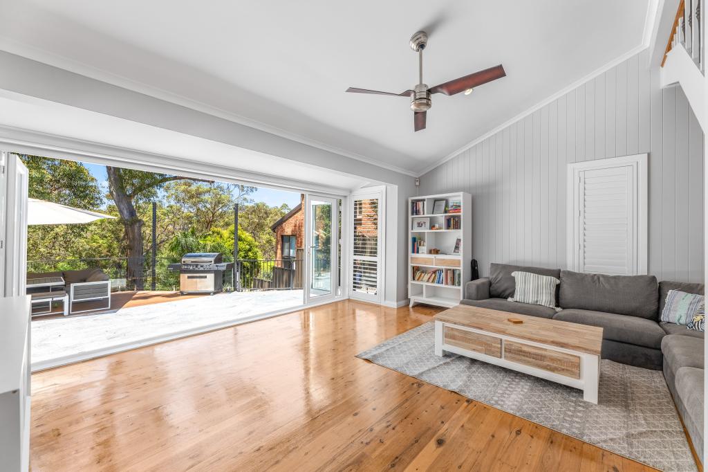 20 Wales Cl, Illawong, NSW 2234