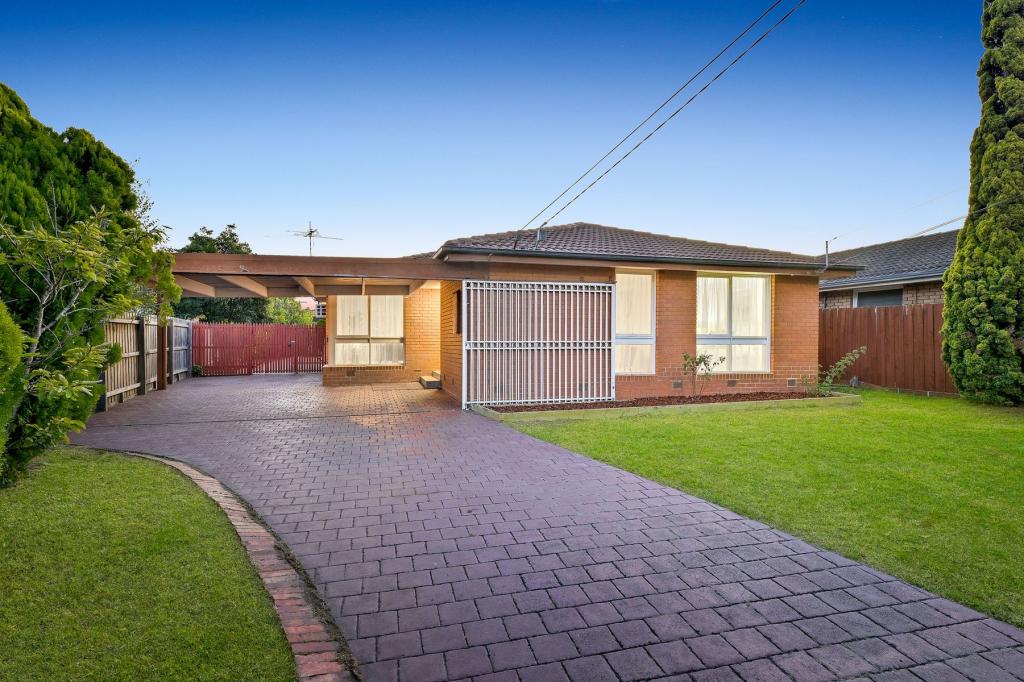 10 YENNORA CT, KEYSBOROUGH, VIC 3173