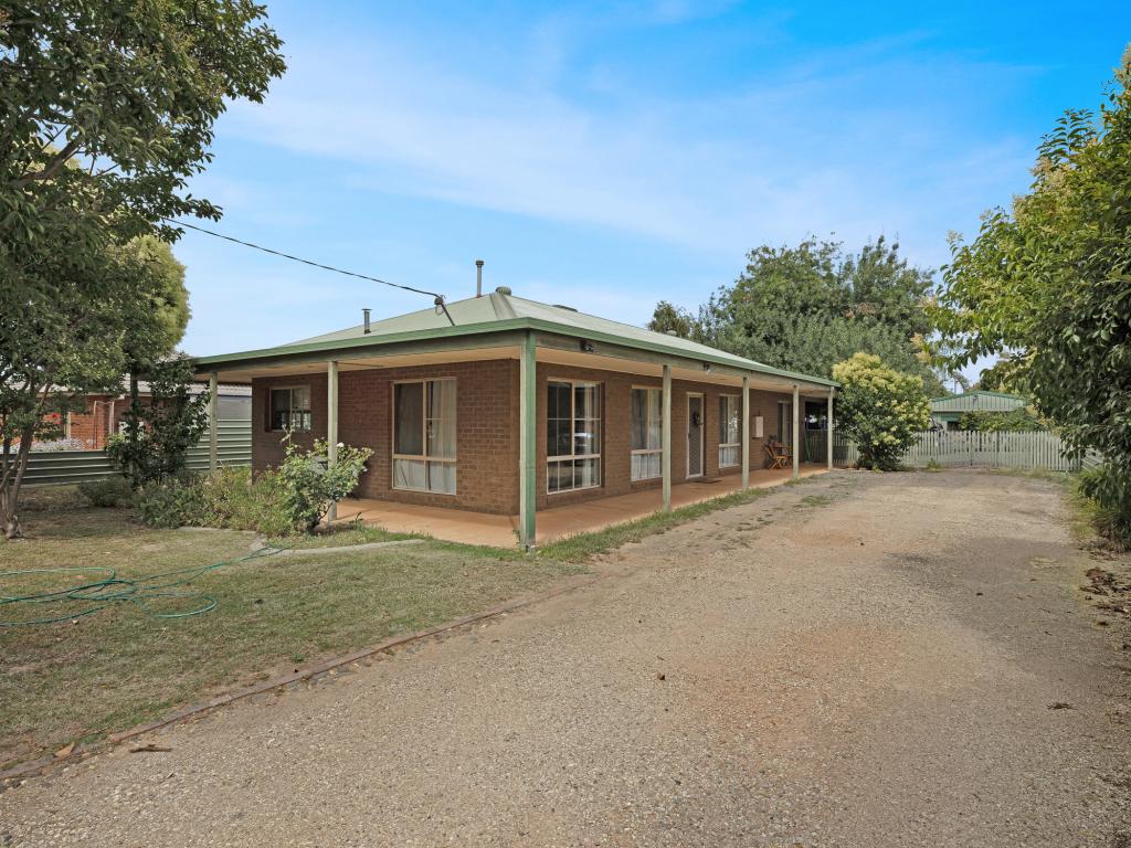 101 Hume St, Corowa, NSW 2646