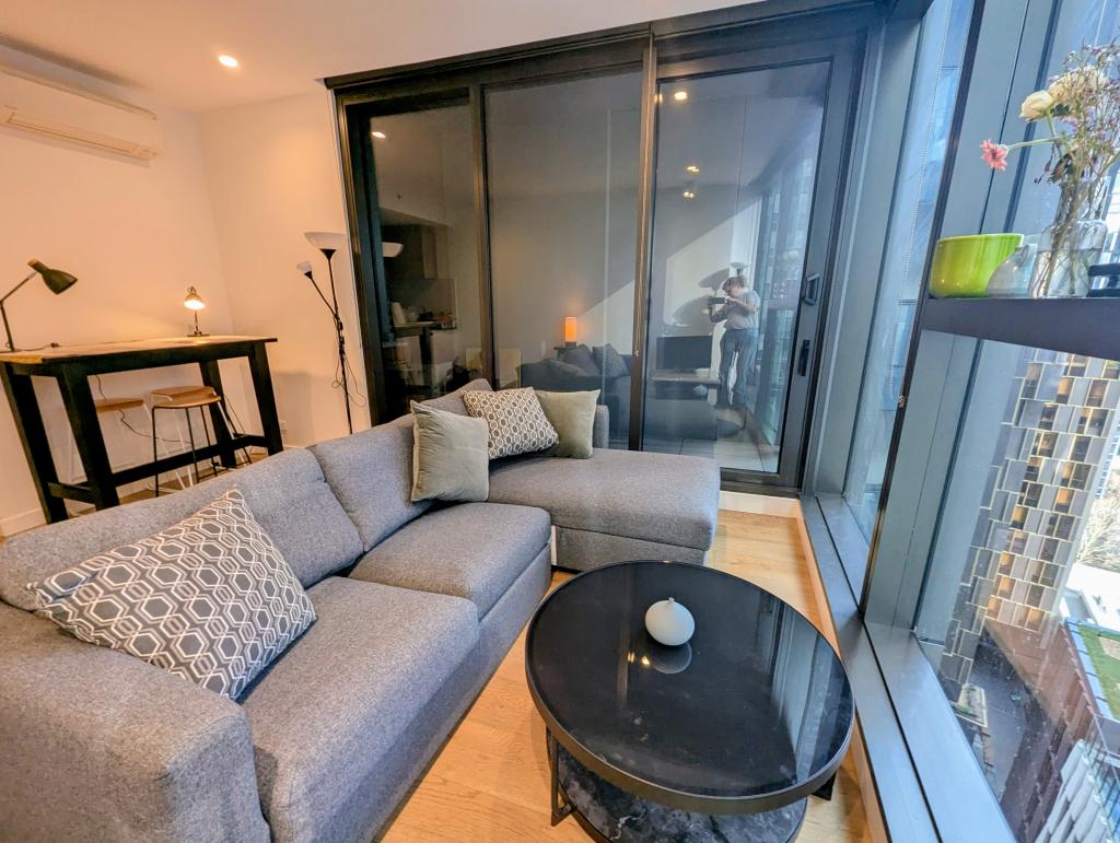1302/23 Mackenzie St, Melbourne, VIC 3000