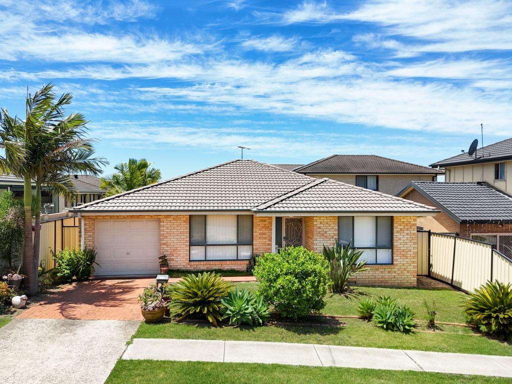 1a Wauchope Rd, Carnes Hill, NSW 2171