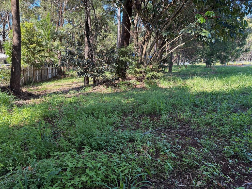 9 OAK ST, RUSSELL ISLAND, QLD 4184