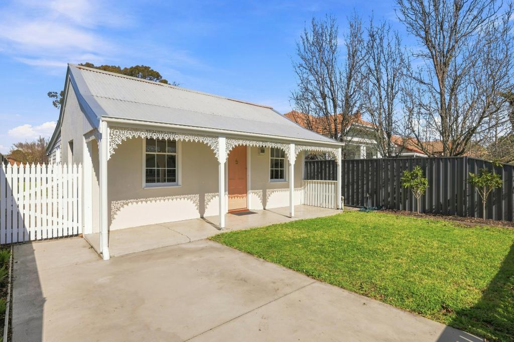 96 FITZROY ST, SALE, VIC 3850