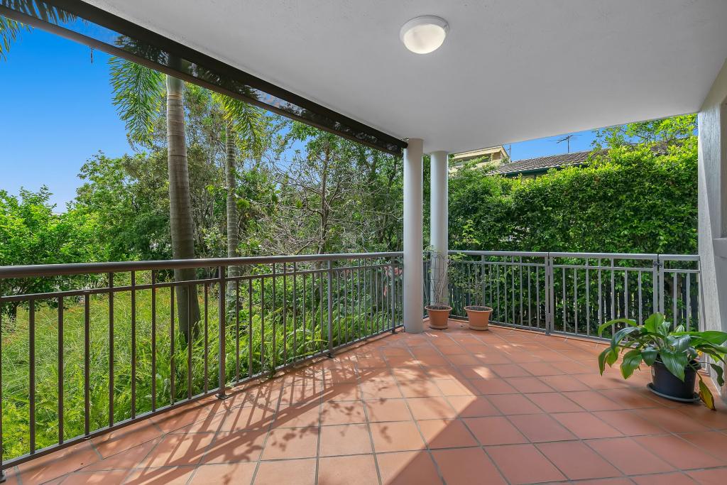 1/16 Nicklin St, Coorparoo, QLD 4151