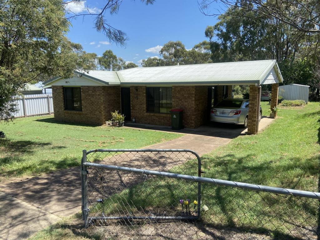 5 Dalkeith St, Nanango, QLD 4615