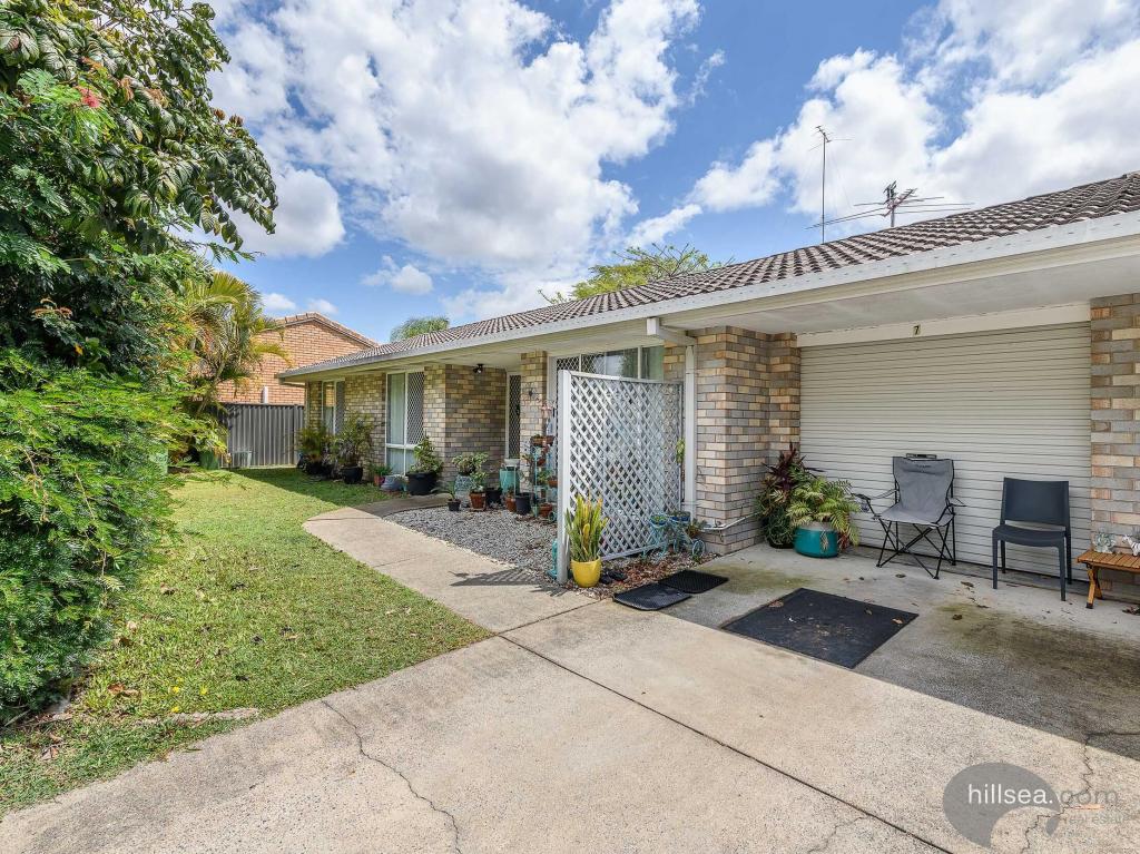 7/137 OLSEN AVE, LABRADOR, QLD 4215