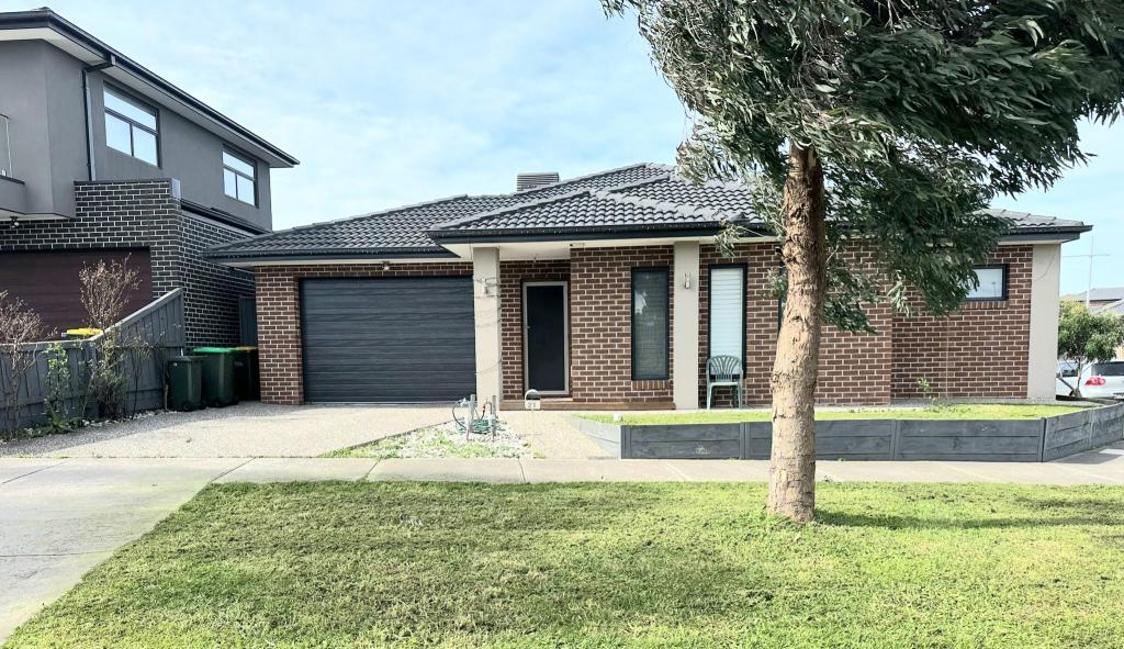 21 WALLAGARAUGH PKWY, WOLLERT, VIC 3750