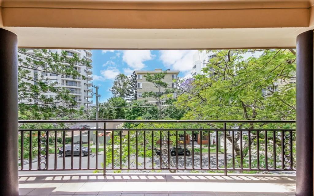 4/79 Macquarie St, St Lucia, QLD 4067