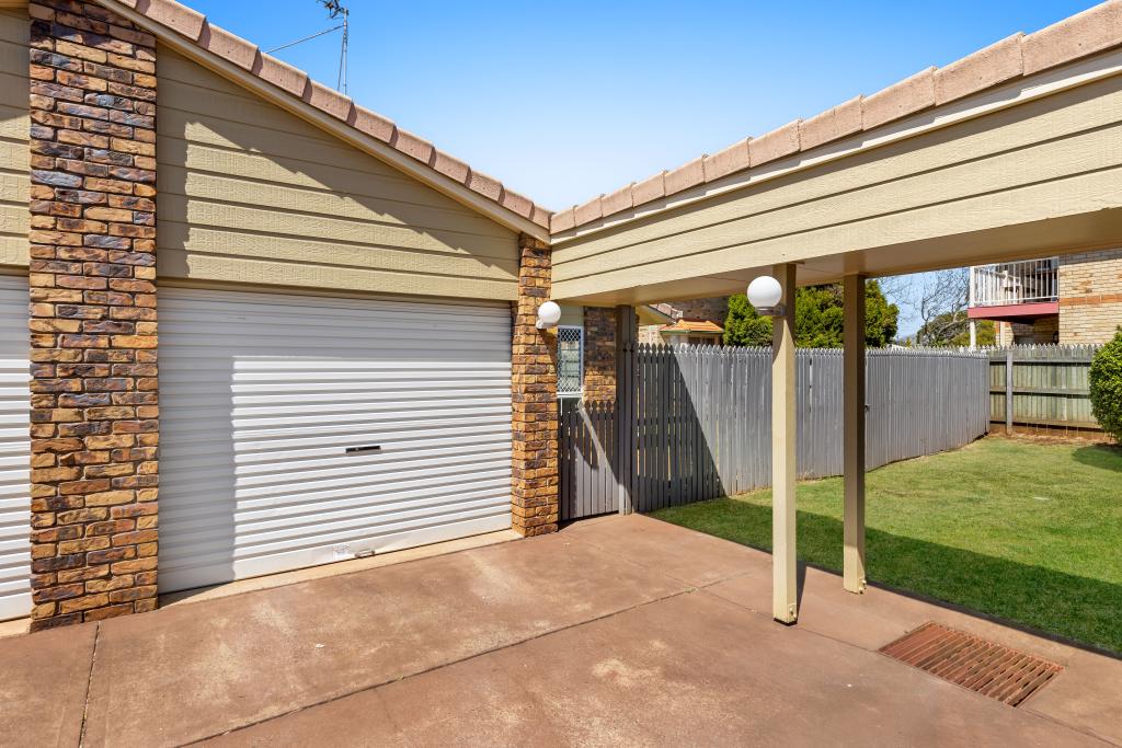 4/4-6 Crosby St, Darling Heights, QLD 4350