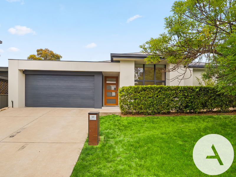1b Beedham Pl, Lyons, ACT 2606