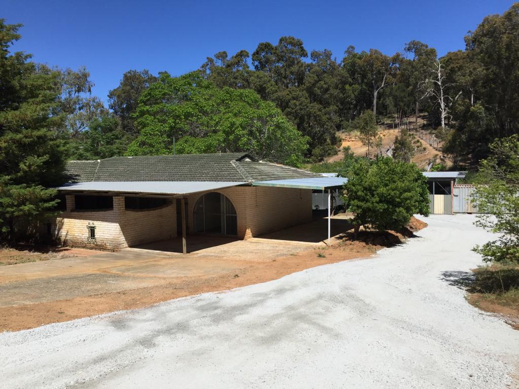 374 Mundaring Weir Rd, Mundaring, WA 6073